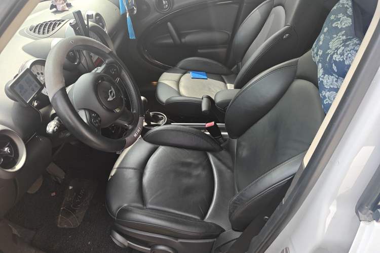 Used MINI Countryman 2011 1.6L COOPER Excitement Left Front Seat