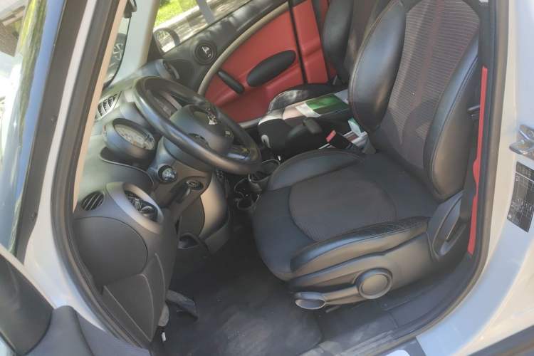 Used MINI Countryman 2011 1.6L COOPER Fun Left Front Seat