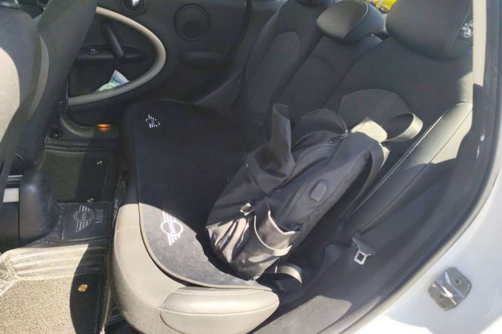 Used MINI Countryman 2011 1.6L COOPER Fun Left Rear Seat