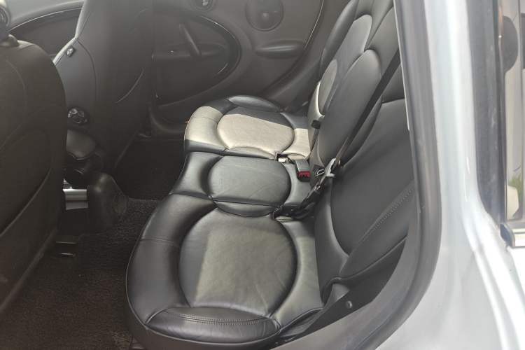 Used MINI Countryman 2011 1.6L COOPER Excitement Left Rear Seat