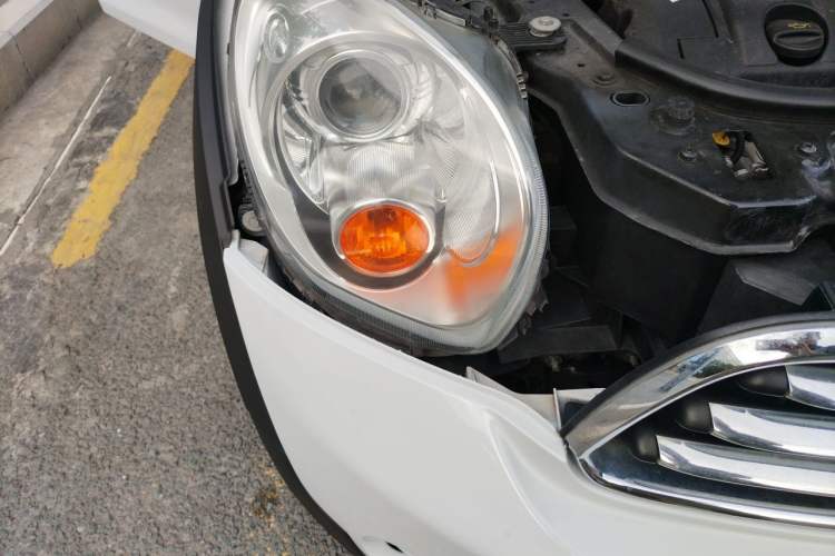 Used MINI Countryman 2011 1.6L COOPER Fun Right Front Headlight