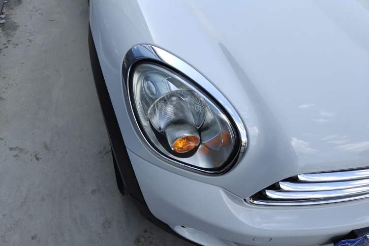 Used MINI Countryman 2011 1.6L ONE Right Front Headlight
