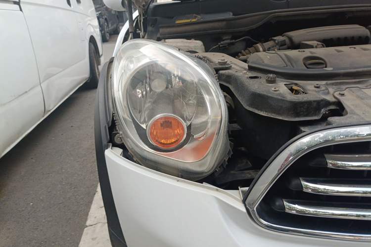 Used MINI Countryman 2011 1.6L ONE Right Front Headlight