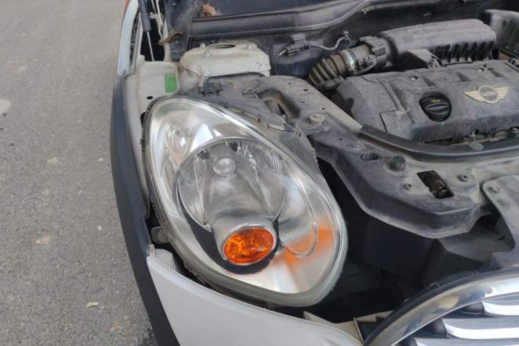 Used MINI Countryman  Right Front Headlight