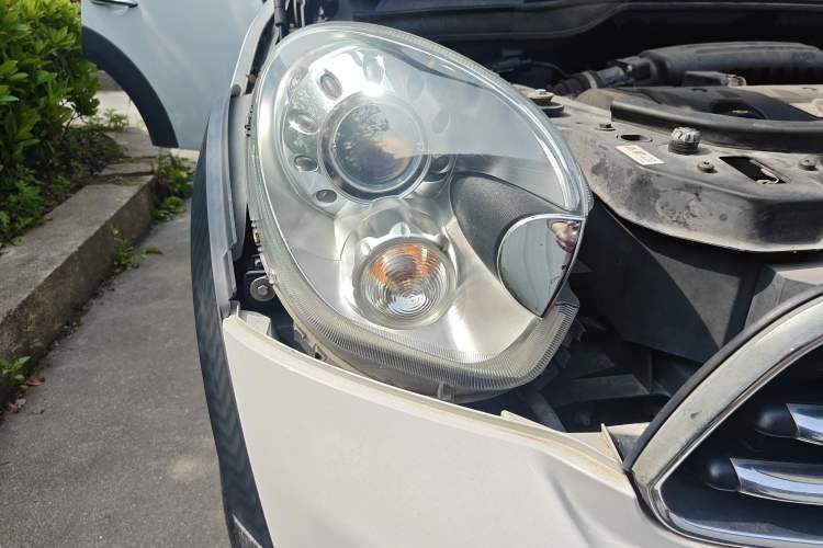 Used MINI Countryman 2011 1.6L COOPER Excitement Right Front Headlight