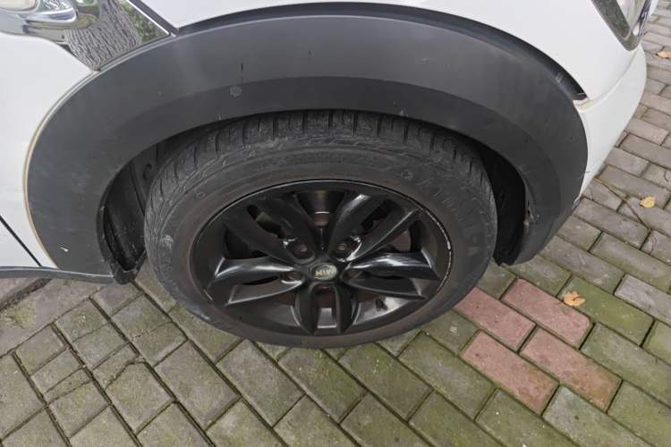 Used MINI Countryman 2011 1.6L COOPER Excitement Right Front Wheel Hub