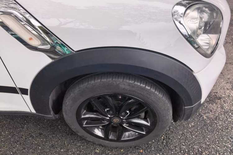 Used MINI Countryman 2011 1.6L COOPER Excitement Right Front Wheel Hub