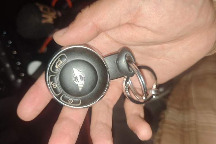 Used MINI Countryman 2011 1.6L COOPER Fun Vehicle Key