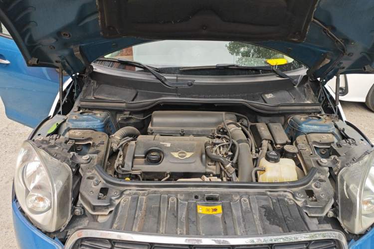 Used MINI Countryman 2012 1.6T COOPER S Engine Bay