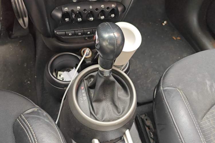 Used MINI Countryman 2012 1.6T COOPER S Gear Lever