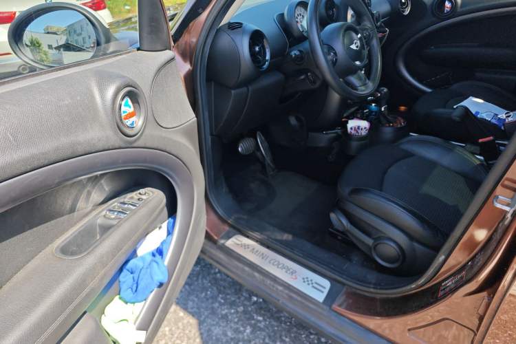 Used MINI Countryman 2012 1.6T COOPER S Interior 3