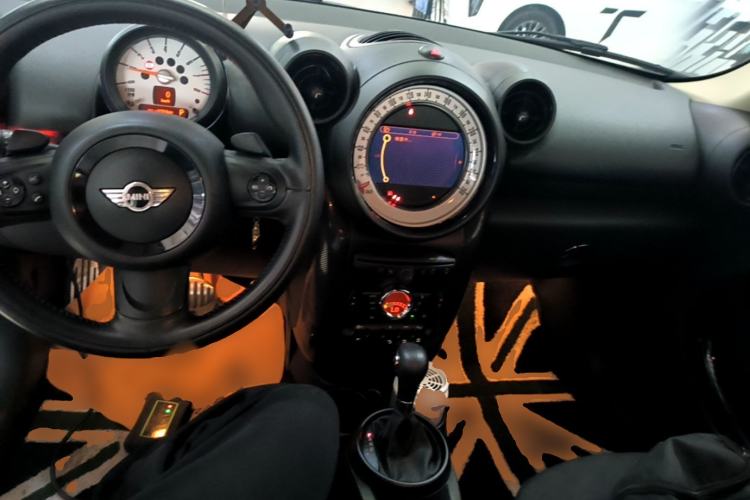 Used MINI Countryman 2012 1.6T COOPER S Center Console