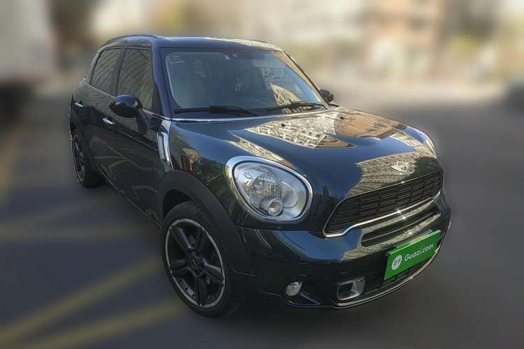 Used MINI Countryman 2012 1.6T COOPER S Front Right 45 Deg