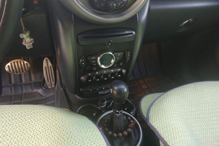 Used MINI Countryman 2012 1.6T COOPER S Gear Lever