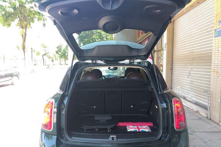 Used MINI Countryman 2012 1.6T COOPER S Trunk