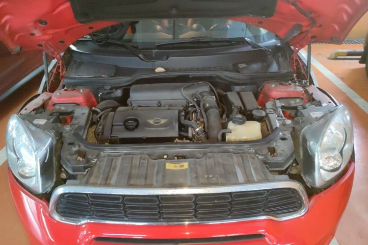 Used MINI Countryman 2012 1.6T COOPER S Engine Bay