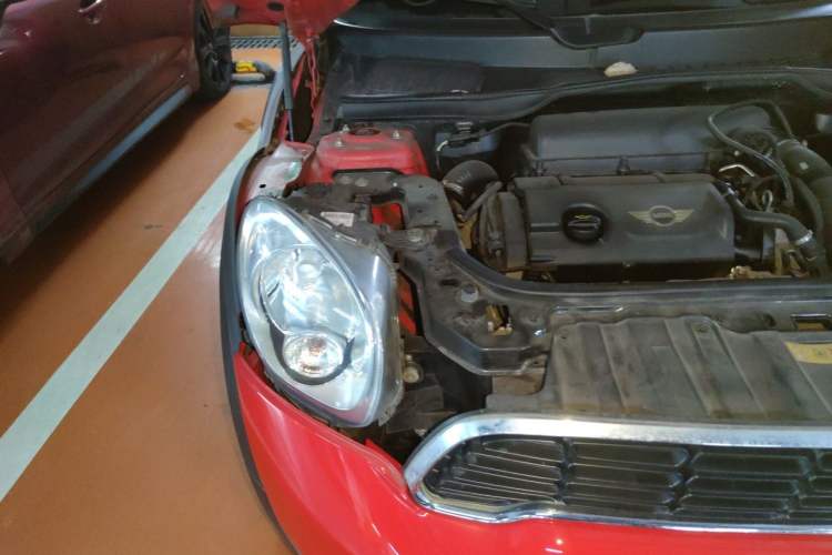 Used MINI Countryman 2012 1.6T COOPER S Engine Bay Right