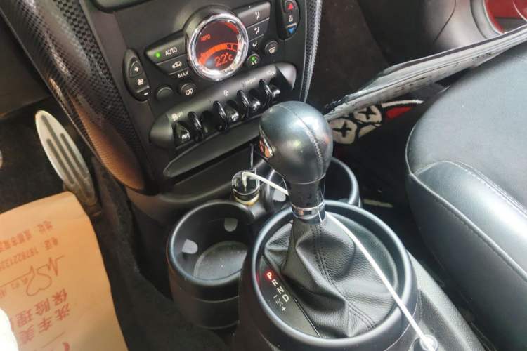 Used MINI Countryman 2012 1.6T COOPER S Gear Lever