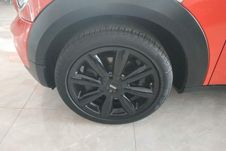 Used MINI Countryman 2012 1.6T COOPER S Left Front Wheel Hub