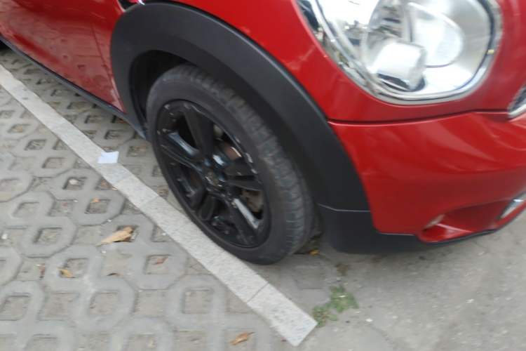 Used MINI Countryman 2012 1.6T COOPER S Right Front Wheel Hub