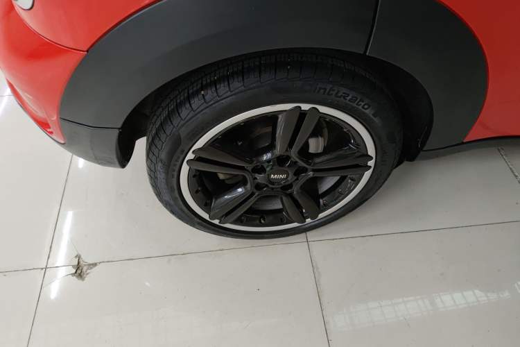 Used MINI Countryman 2012 1.6T COOPER S Right Rear Wheel Hub