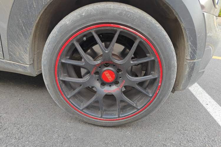 Used MINI Countryman 2012 1.6T COOPER S Right Front Wheel Hub