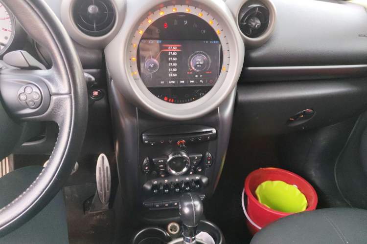 Used MINI Countryman 2012 1.6T COOPER S Audio And AC Panel