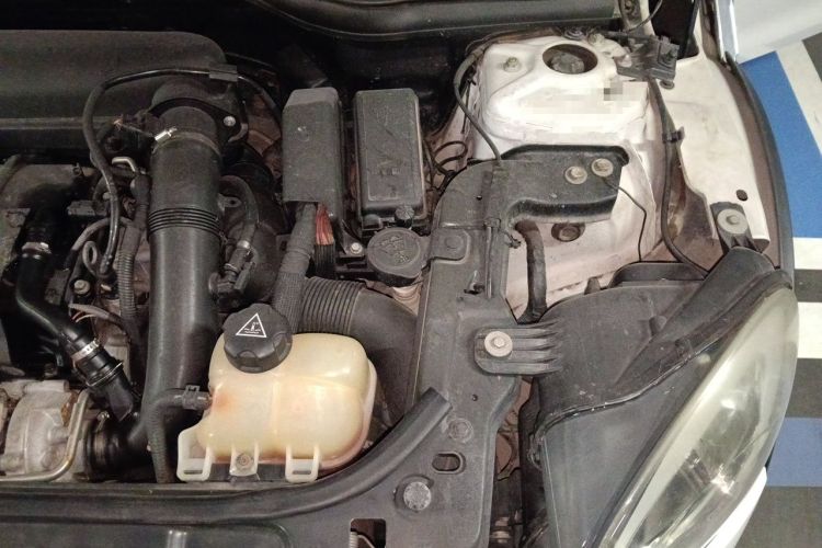 Used MINI Countryman 2012 1.6T COOPER S Engine Bay Left