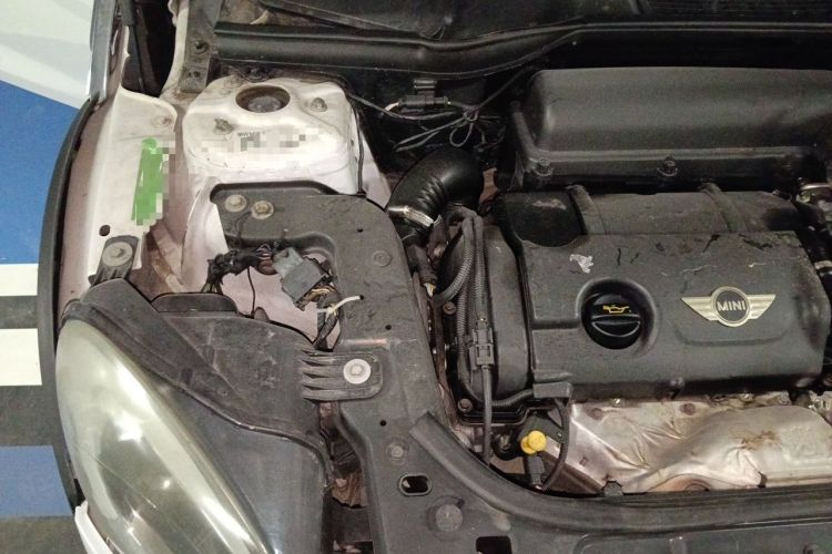 Used MINI Countryman 2012 1.6T COOPER S Engine Bay Right