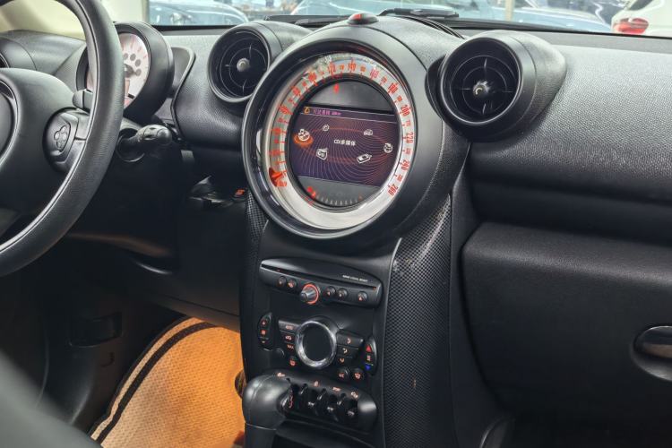 Used MINI Countryman 2012 1.6T COOPER S Interior 2
