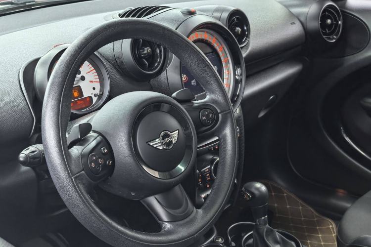 Used MINI Countryman 2012 1.6T COOPER S Interior 3