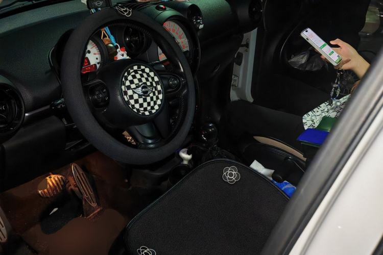 Used MINI Countryman 2012 1.6T COOPER S Left Front Seat