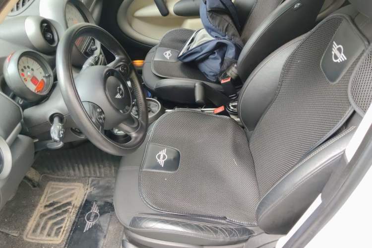 Used MINI Countryman  Left Front Seat