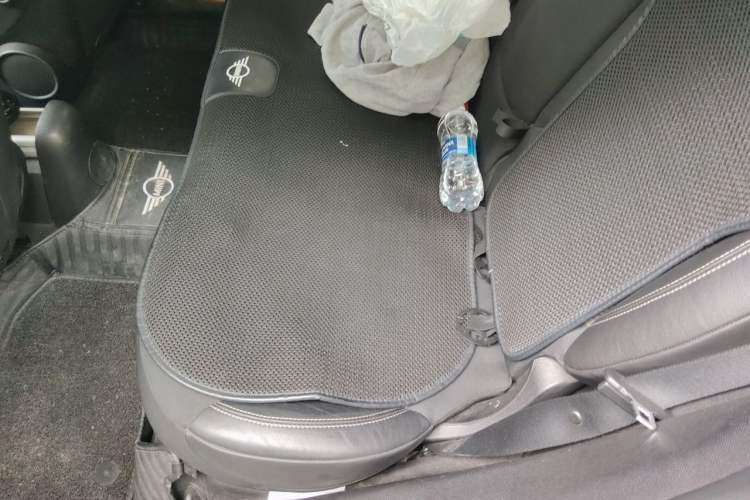 Used MINI Countryman  Left Rear Seat