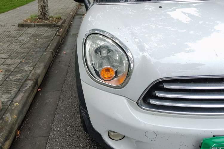 Used MINI Countryman  Right Front Headlight