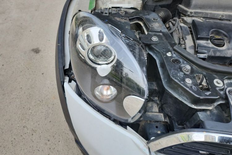 Used MINI Countryman 2012 1.6T COOPER S Right Front Headlight