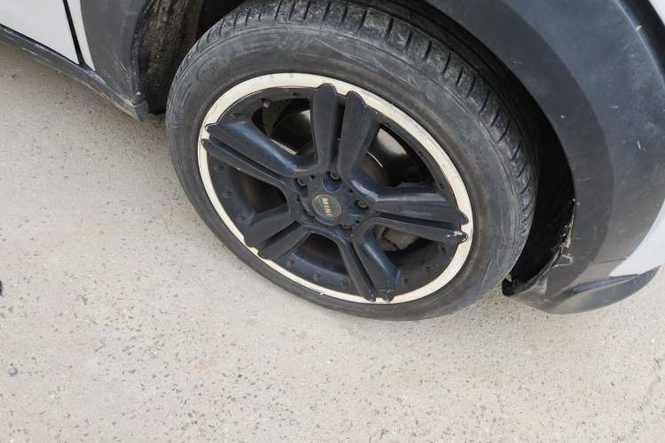 Used MINI Countryman 2012 1.6T COOPER S Right Front Wheel Hub