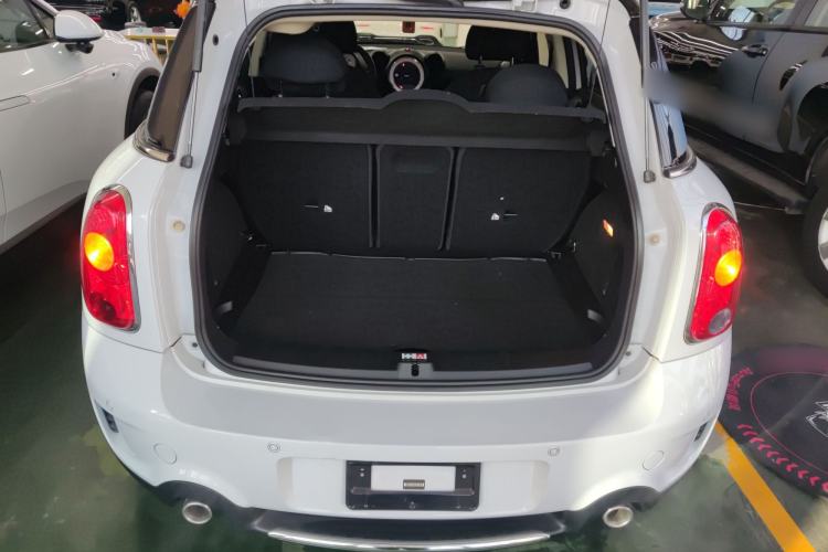 Used MINI Countryman 2012 1.6T COOPER S Trunk