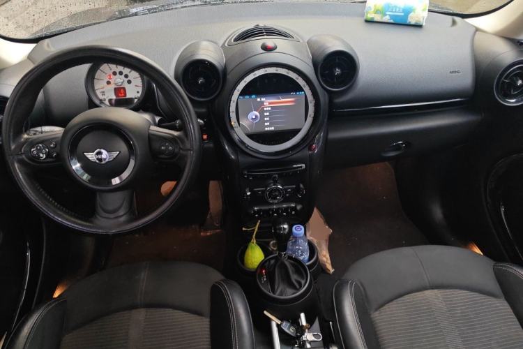 Used MINI Countryman 2013 1.6T COOPER ALL4 Fun Center Console