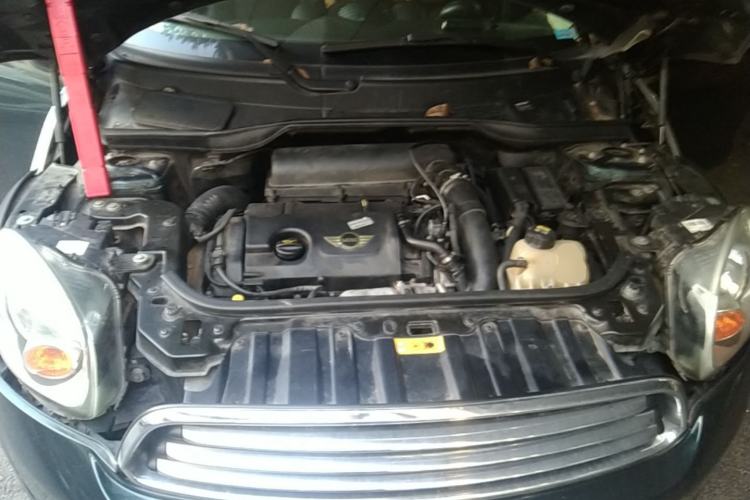 Used MINI Countryman 2013 1.6T COOPER ALL4 Fun Engine Bay