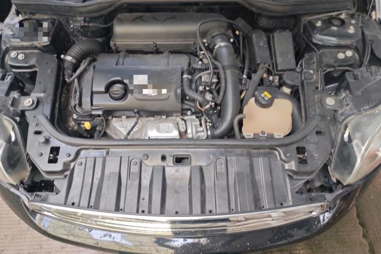 Used MINI Countryman 2013 1.6T COOPER ALL4 Fun Engine Bay