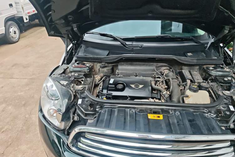 Used MINI Countryman 2013 1.6T COOPER ALL4 Excitement Engine Bay Right