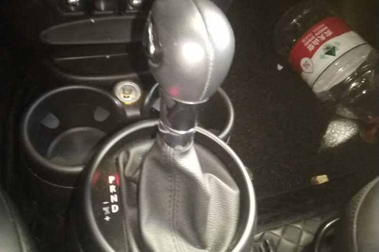 Used MINI Countryman 2013 1.6T COOPER ALL4 Fun Gear Lever