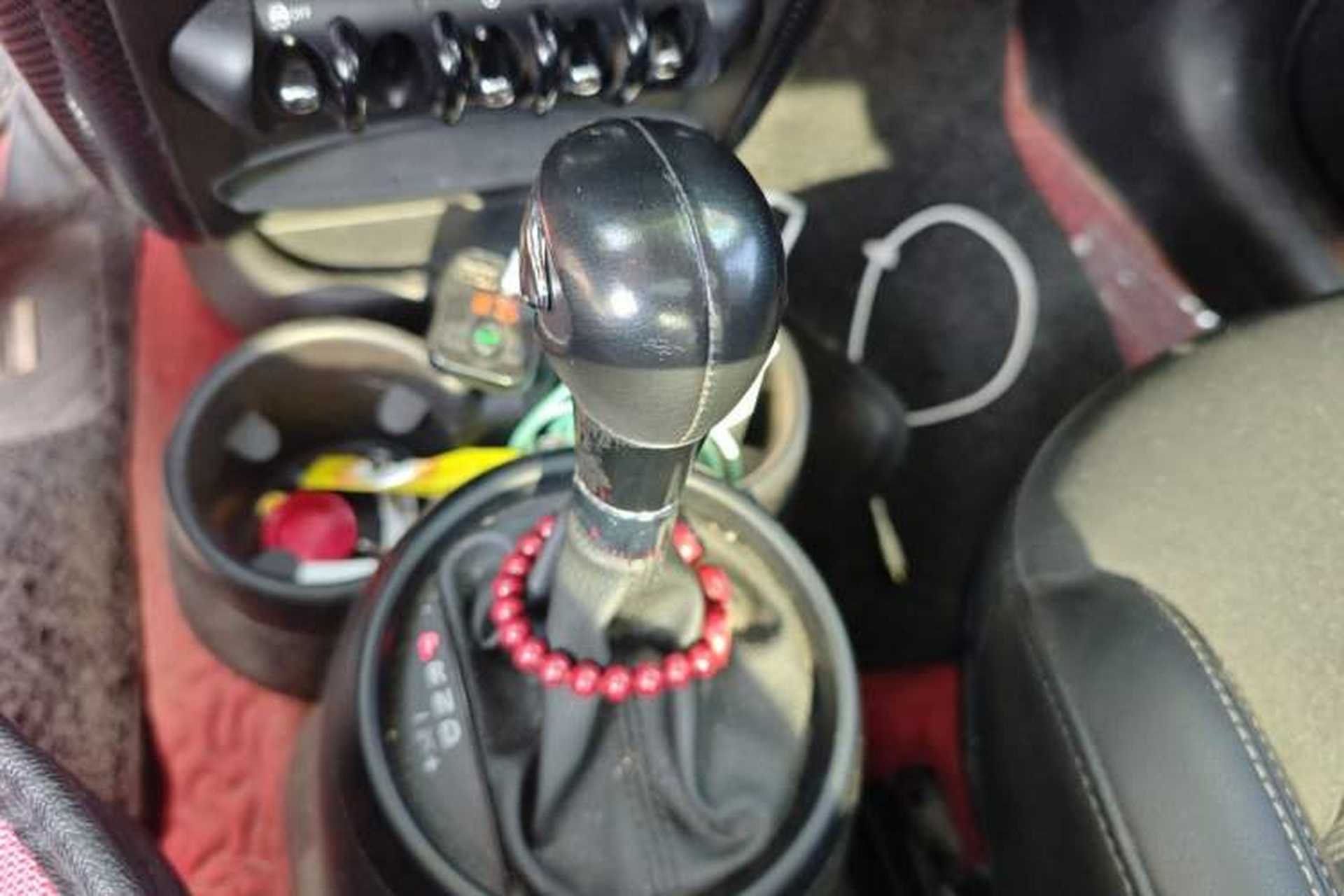 Used MINI Countryman 2013 1.6T COOPER ALL4 Fun Gear Lever