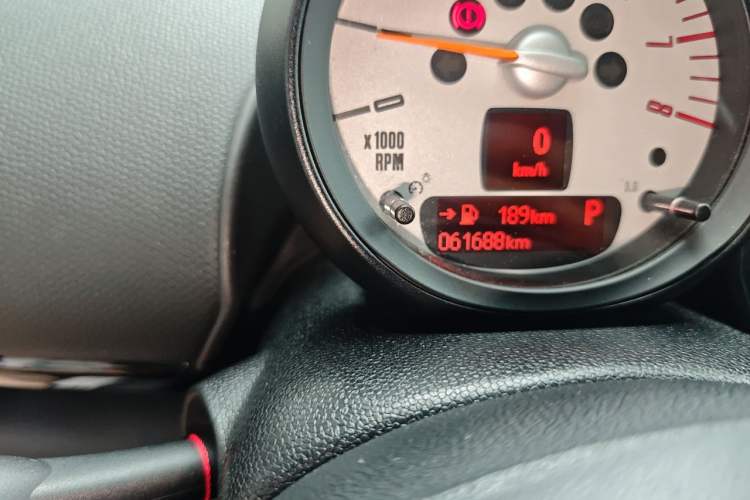 Used MINI Countryman 2013 1.6T COOPER ALL4 Excitement Odometer Close Up