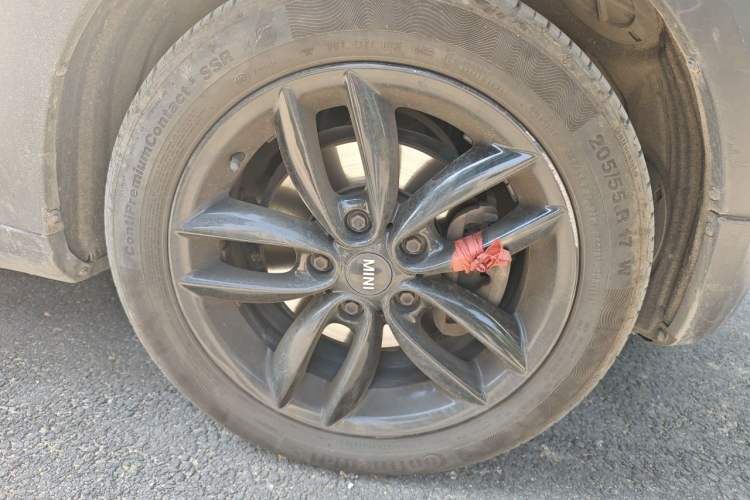 Used MINI Countryman 2013 1.6T COOPER ALL4 Fun Right Front Wheel Hub
