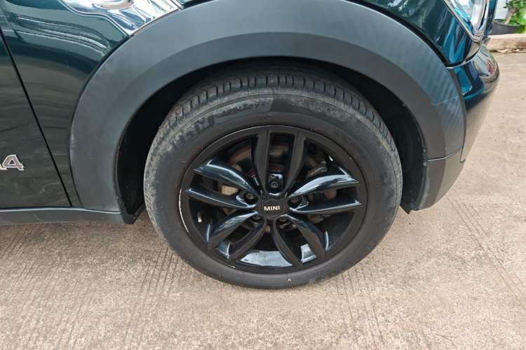 Used MINI Countryman 2013 1.6T COOPER ALL4 Excitement Right Front Wheel Hub
