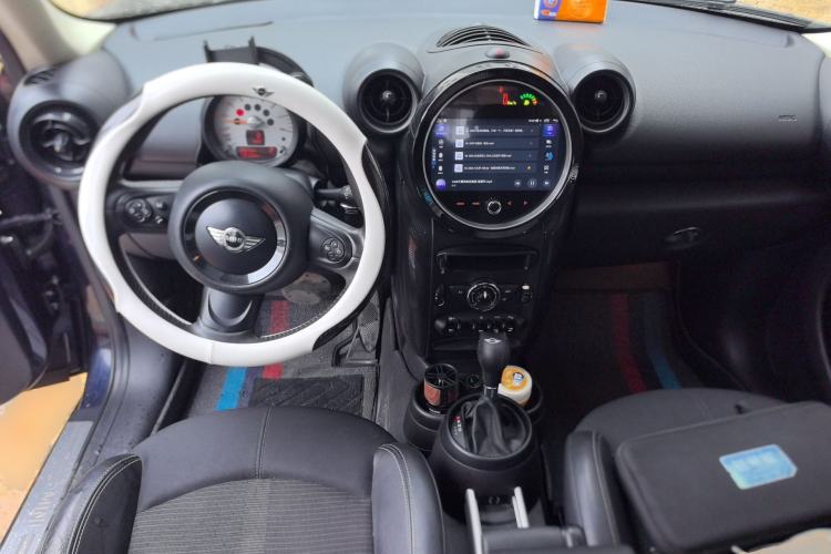 Used MINI Countryman 2013 1.6T COOPER ALL4 Fun Center Console