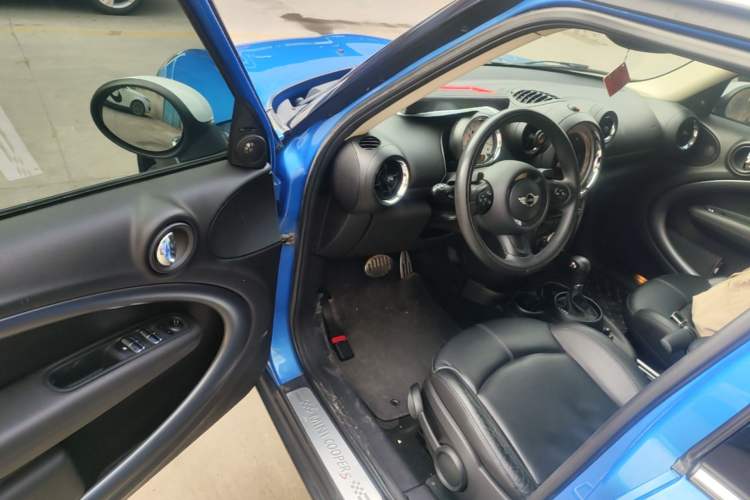 Used MINI Countryman  Driver Seat