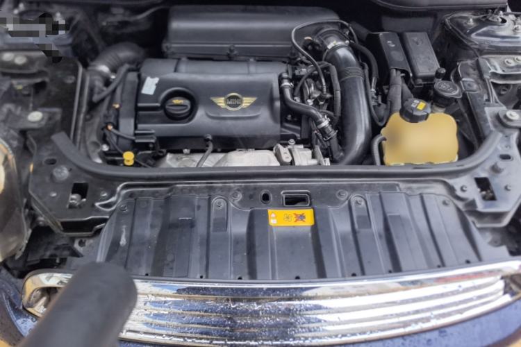Used MINI Countryman 2013 1.6T COOPER ALL4 Fun Engine Bay
